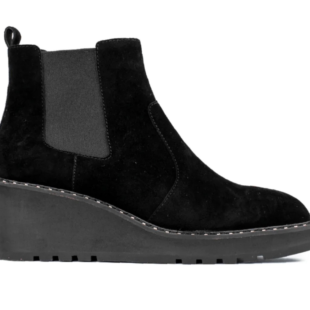 NWT Gemma Black Suede Wedge Boot - Cecelia New York